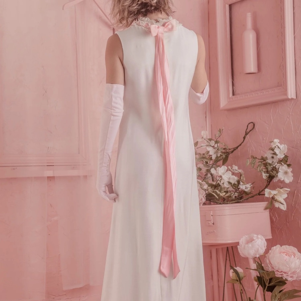 Vintage 60s White Gown Pink Bow Ribbon Back